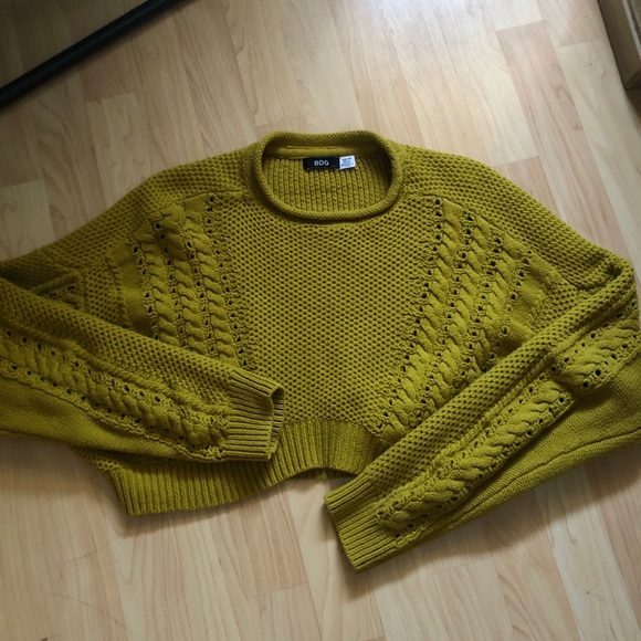 XS BDG Mustard Crop Sweater - Picture 4 of 7